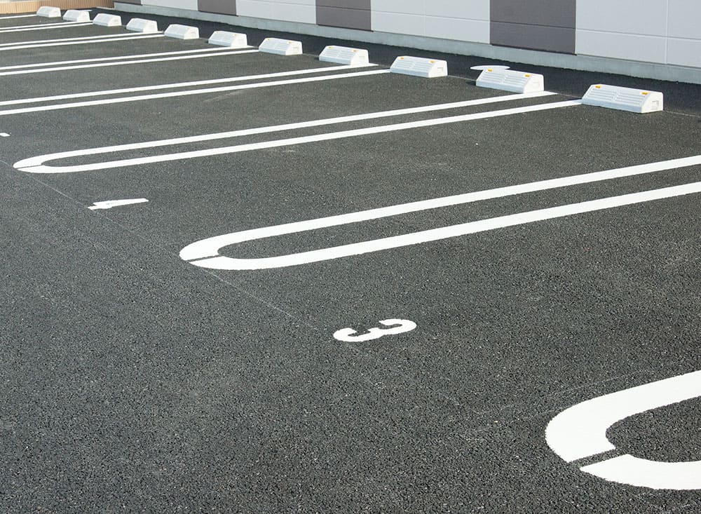 専用駐車場完備